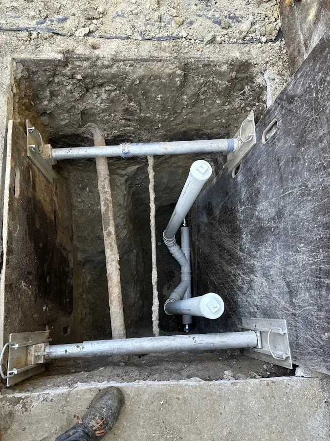 Experienced plumber completing Drain Cleaning work in Bullhead City